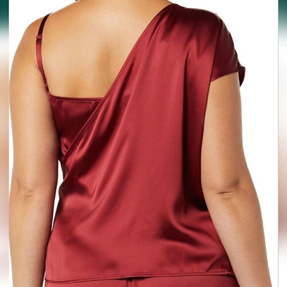 Making the Cut Women's Standard One Sleeve Asymmetrical Strappy Top Size 4XL NWT - Picture 6 of 6